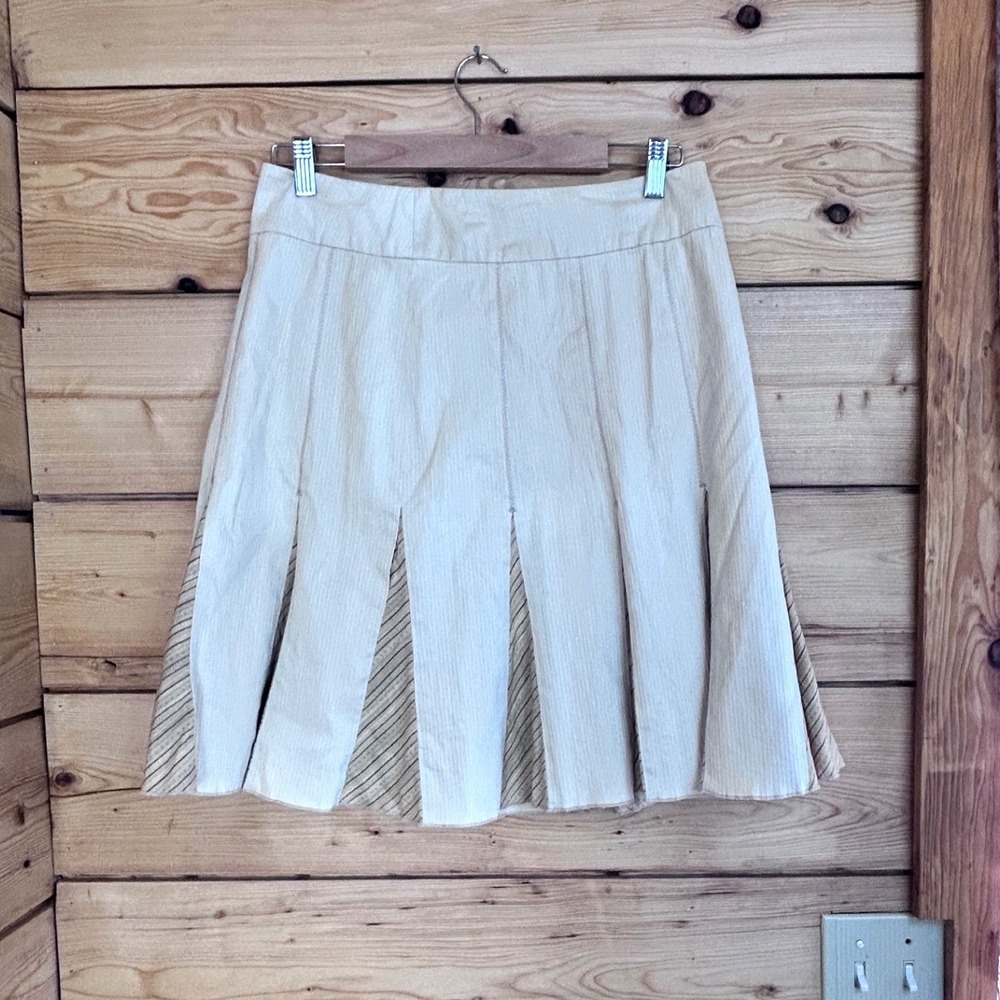 Vintage Y2K Pleated Mini Skirt Cream neutral contrast inset panels Inset Size 4